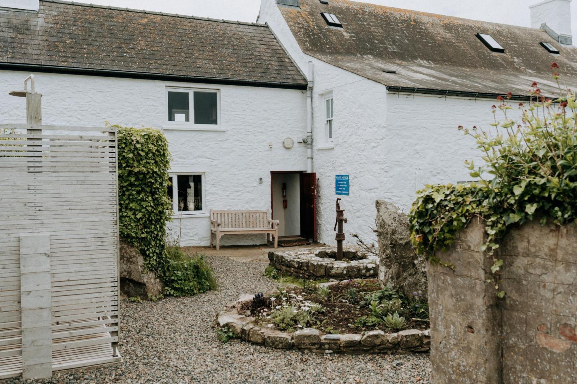 Treleddyn Holiday home